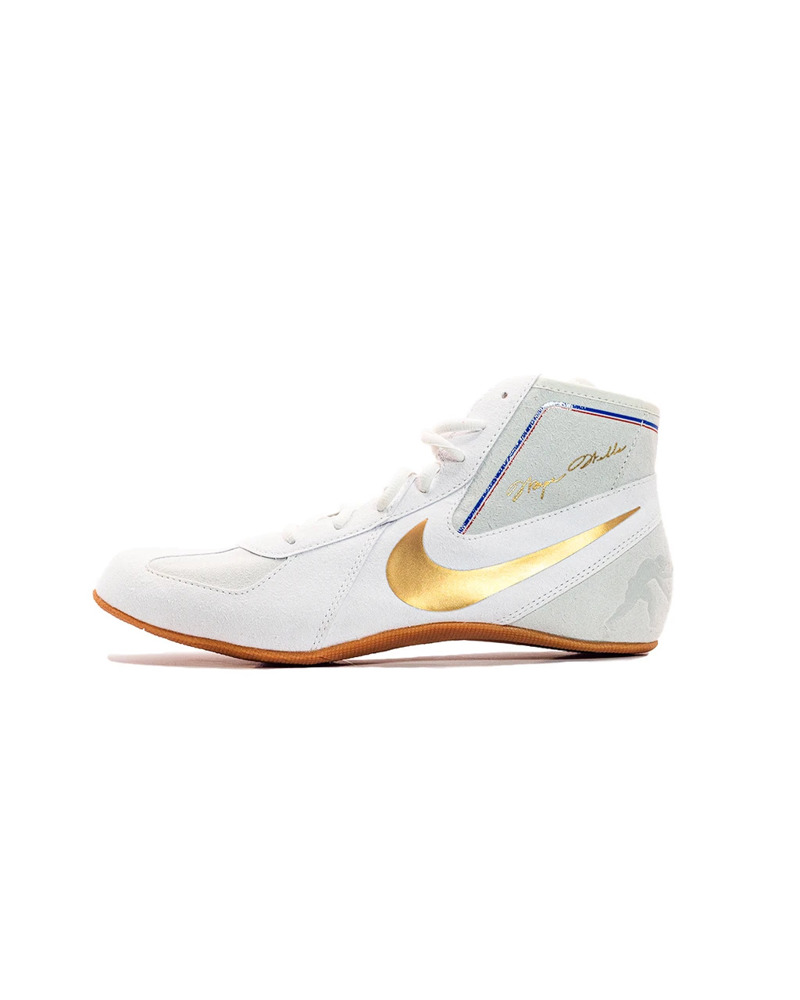 Nike footsweep 2 SE papoutsia palis-photon dust/metal gold